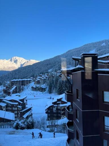 La Tania La Saboia Sleep 8 Private Sauna Lounge Dining 2 Bathrooms Kitchen 2 Balconies Ski In Out Exterior photo